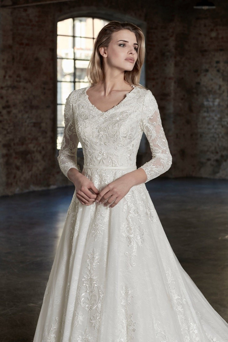 Venus plus 2025 size wedding dresses