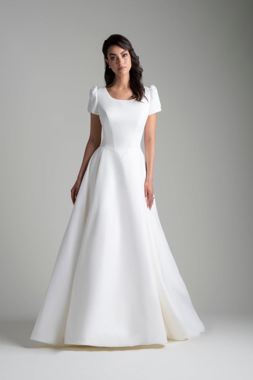 M761 Modest Wedding Dress Ivory size 14 M761 Modest Wedding Dress Ivory size 14