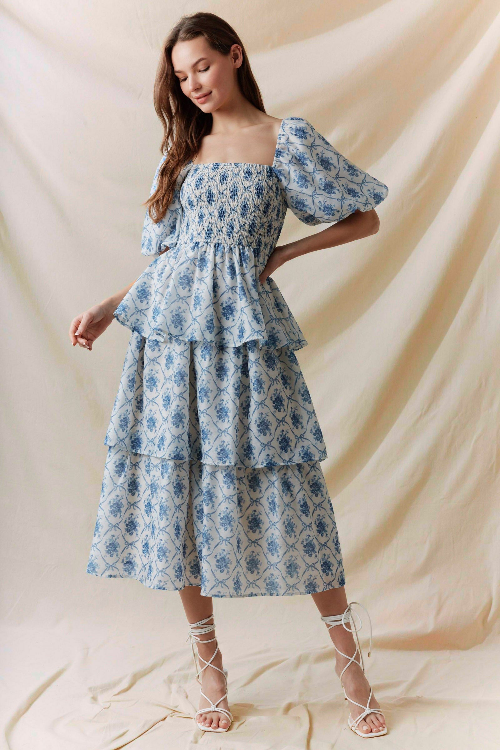 Heidi Modest Midi in Blue Medium