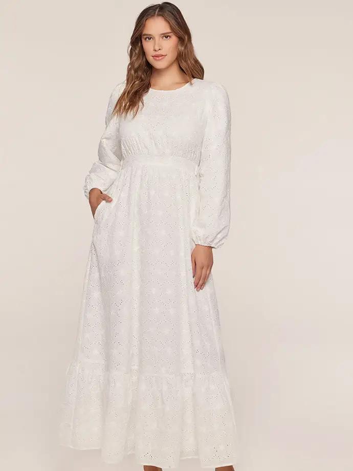 Kaylee Temple Dress in White Large
