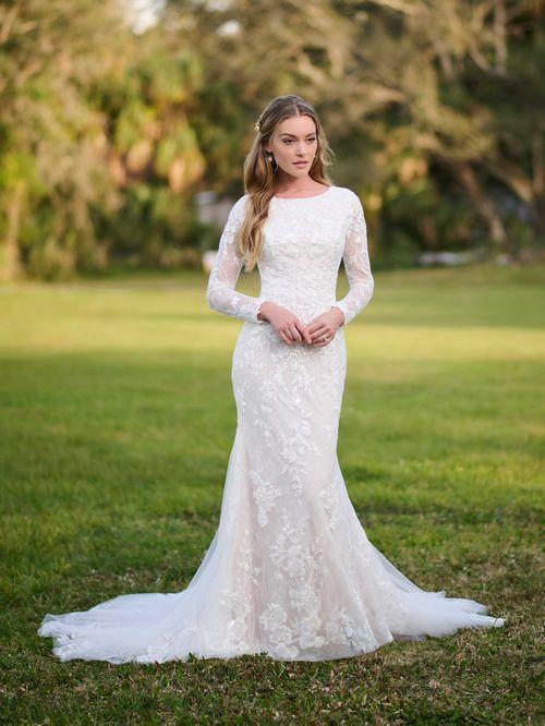 28230 Modest Wedding Dress Ivory size 4 28230 Modest Wedding Dress Ivory size 4