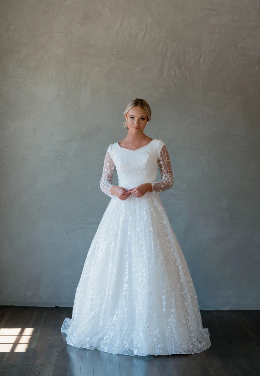 Bryn Modest Wedding Dress A Closet Full of Dresses Bryn Modest Wedding Dress A Closet Full of Dresses