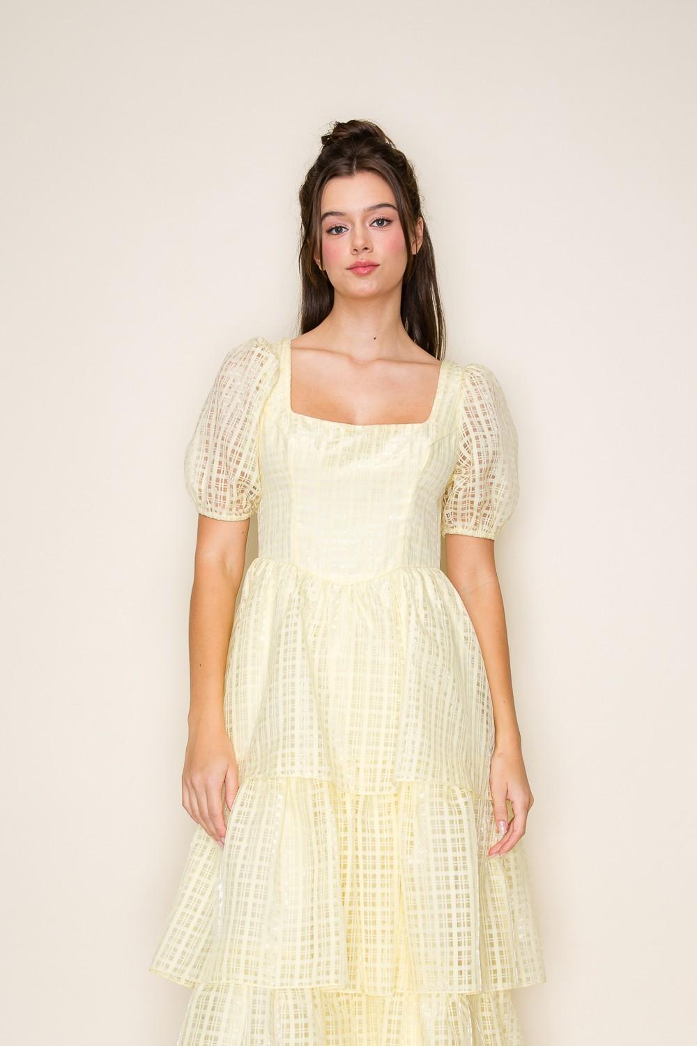 Twyla Modest Midi in Yellow
