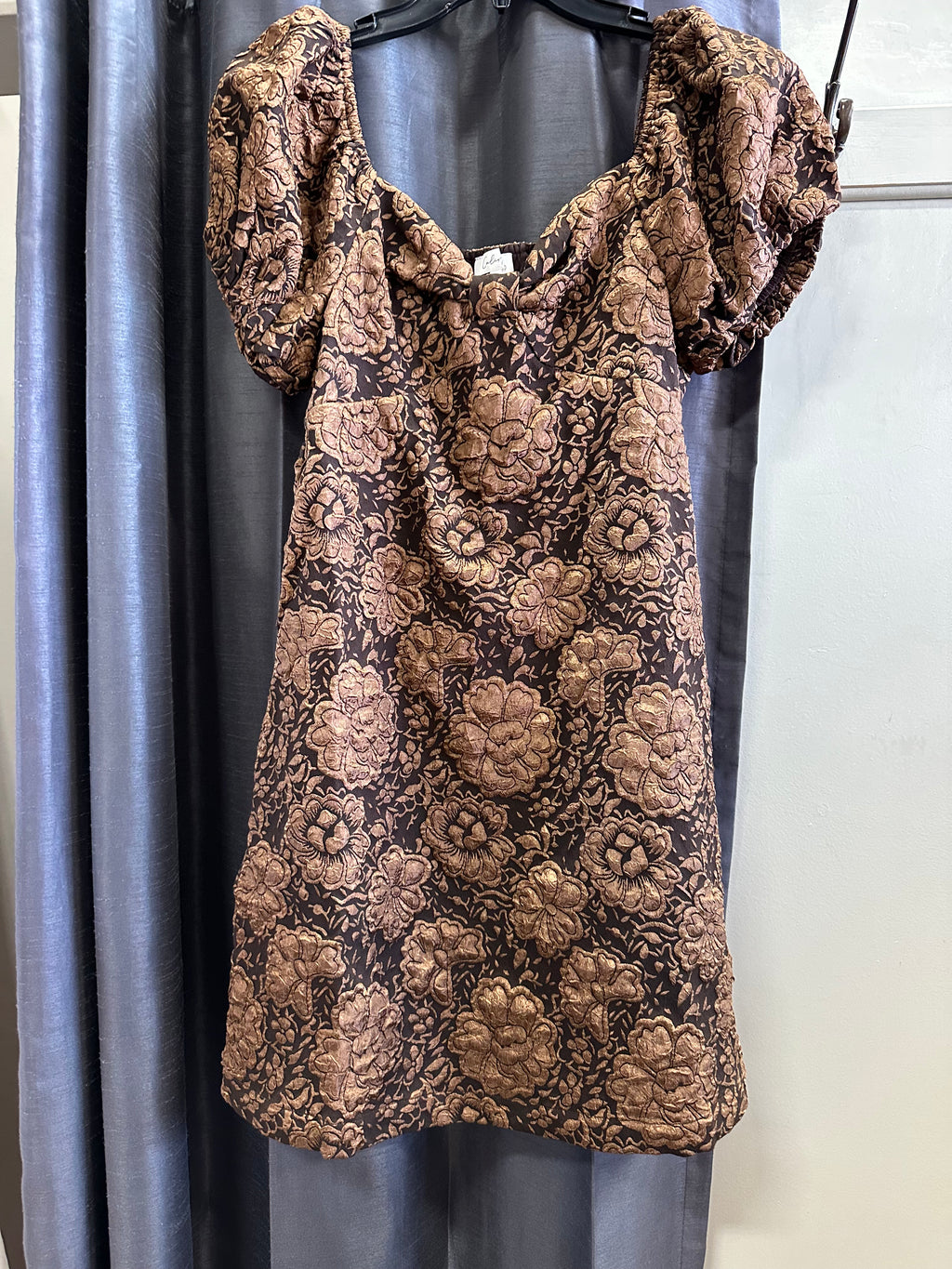 Gabby Modest Mini in Chocolate