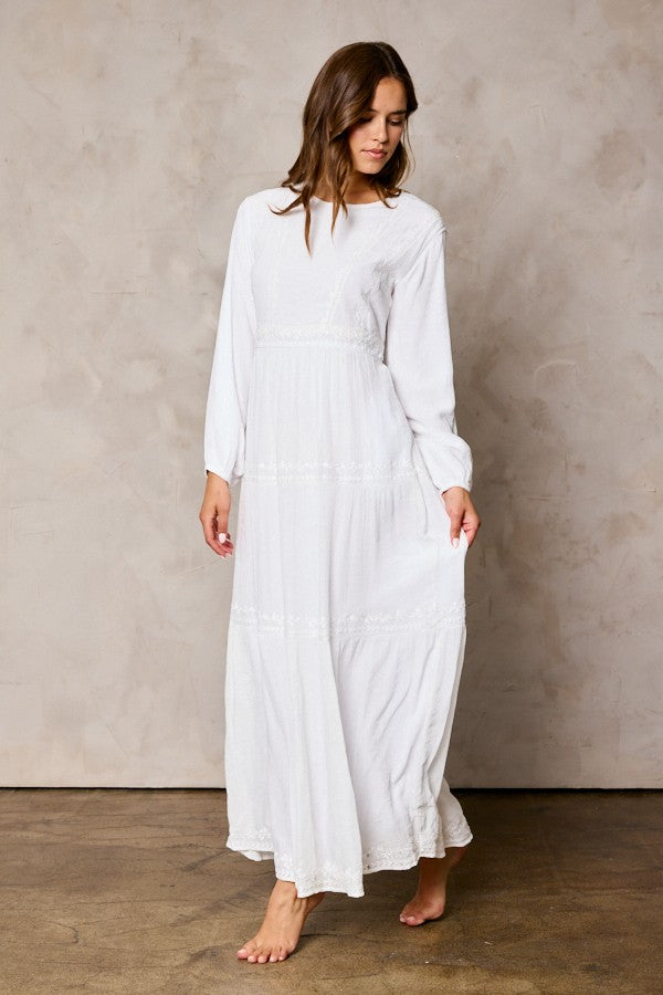 Brynn Embroidered Temple Dress in White