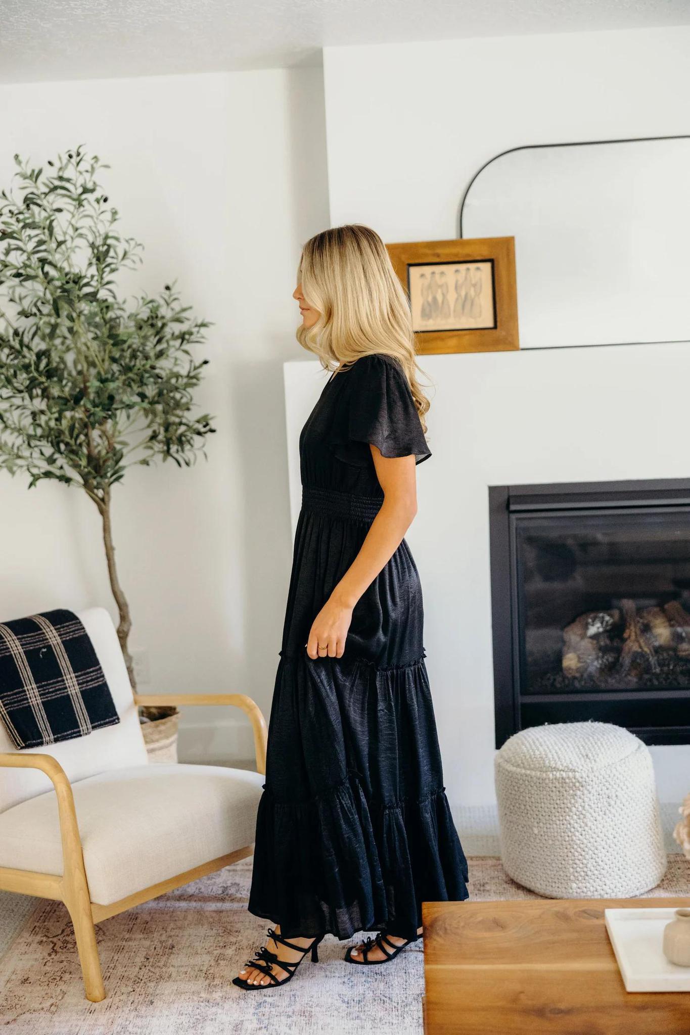 Taylor Modest Midi in Black