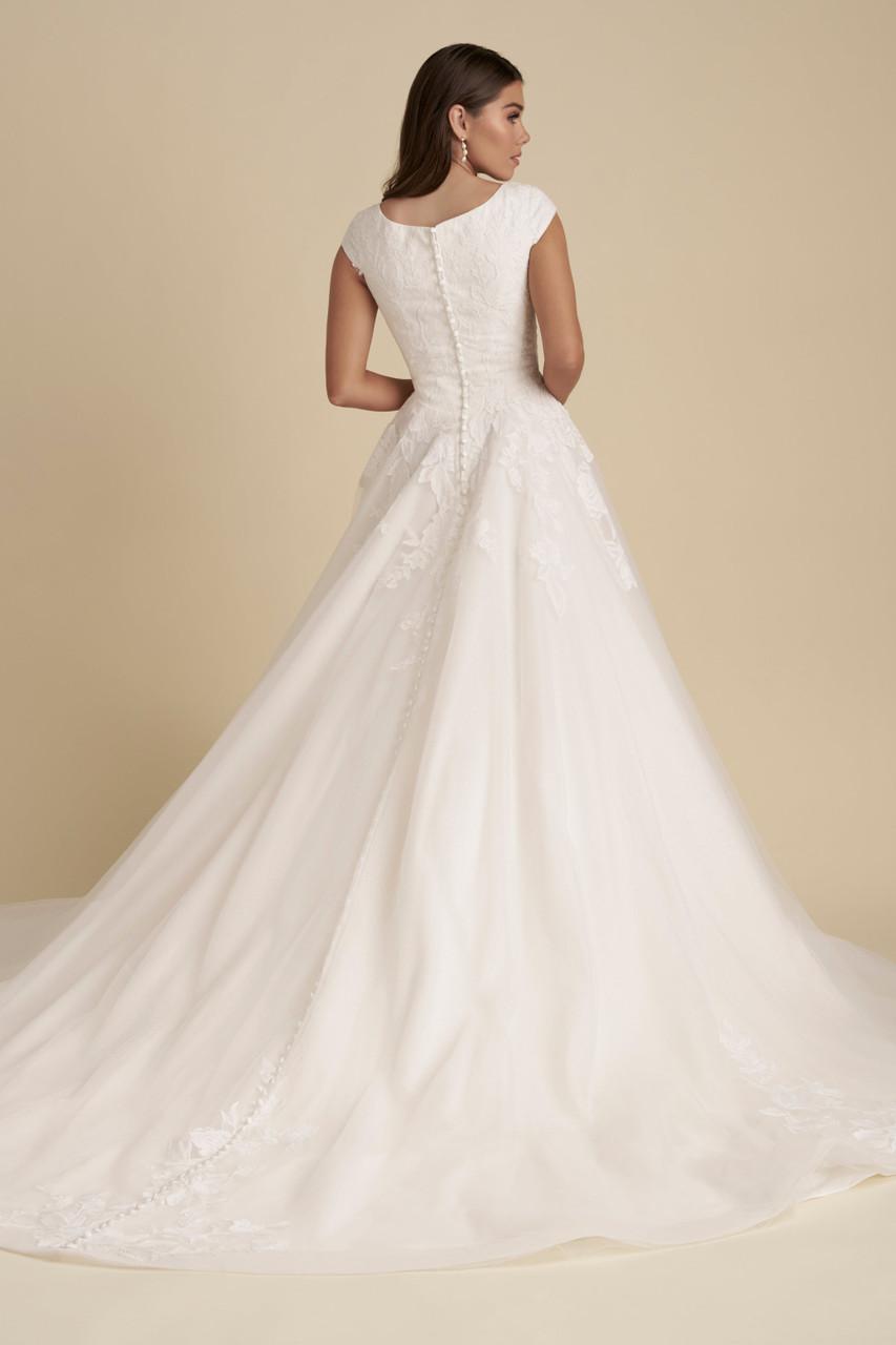 M777 Modest Wedding Dress