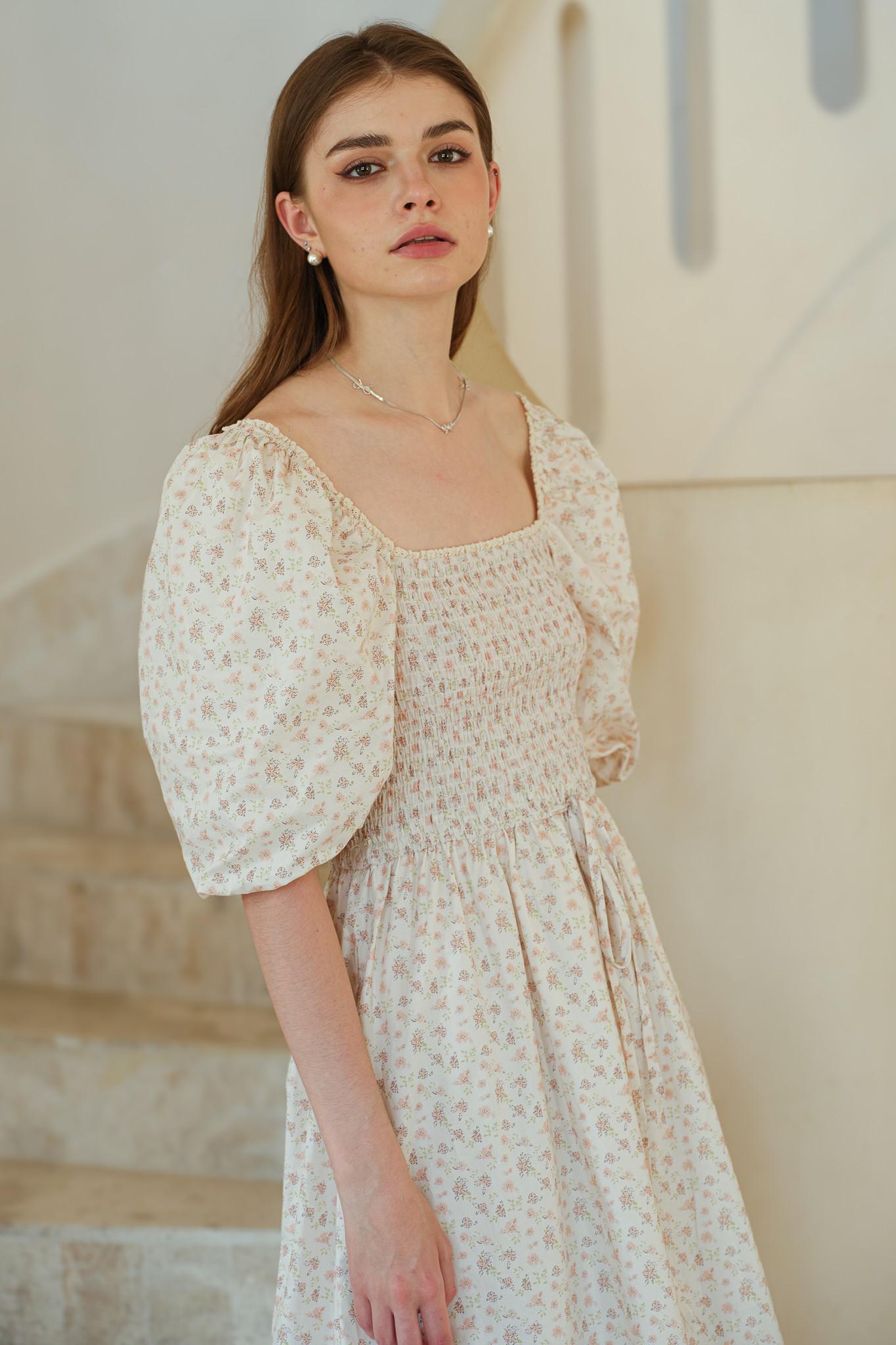 Carmen Modest Midi in Cream