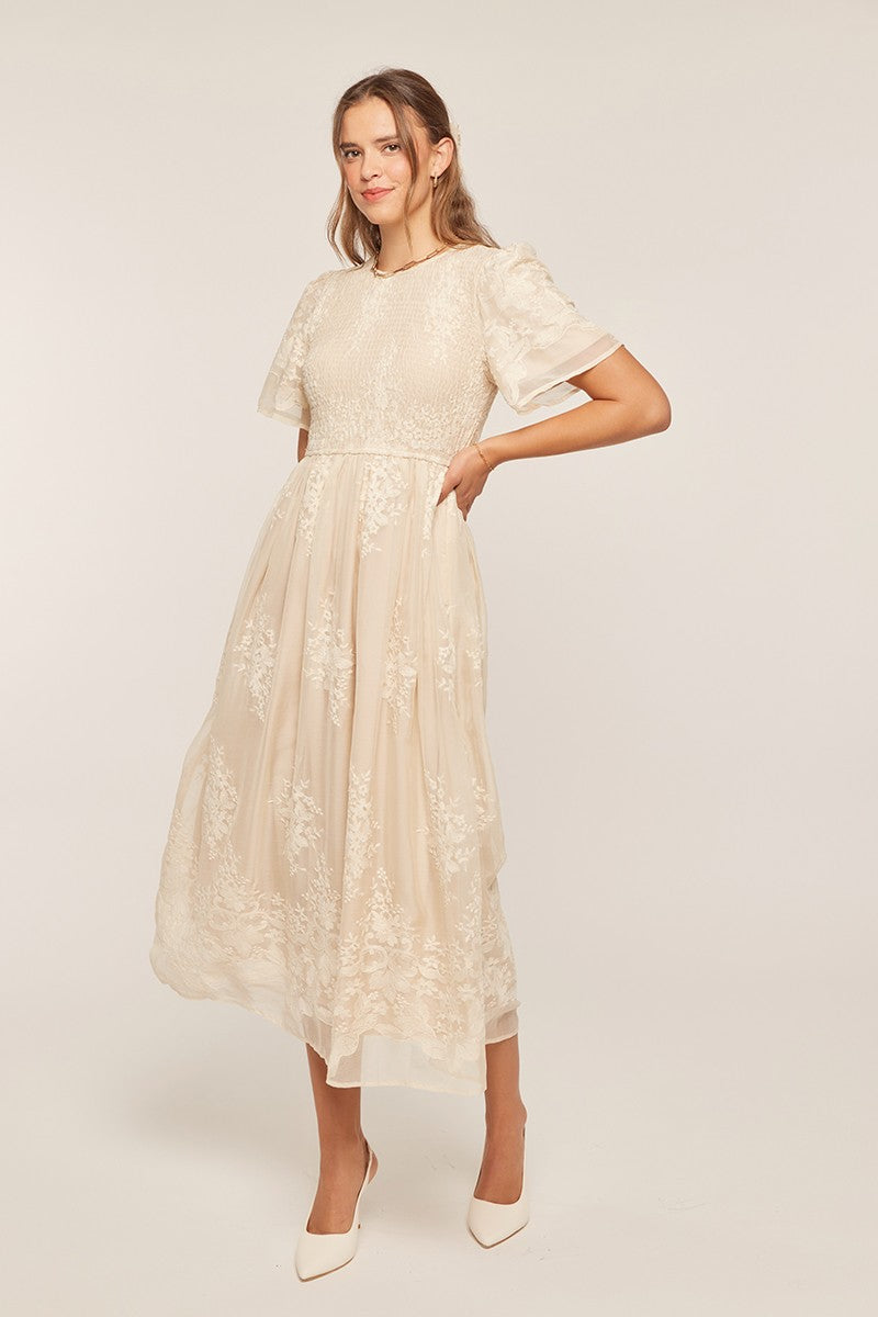 Marcie Modest Midi in Champagne Large
