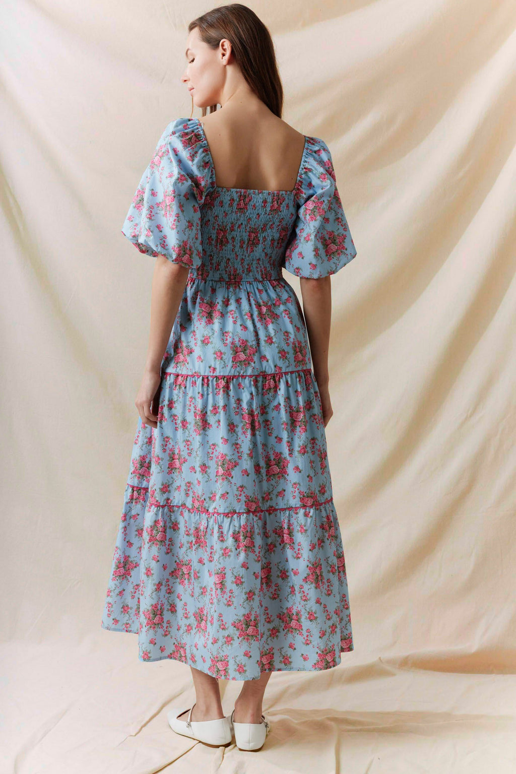Clara Sue Modest Midi in Light Blue
