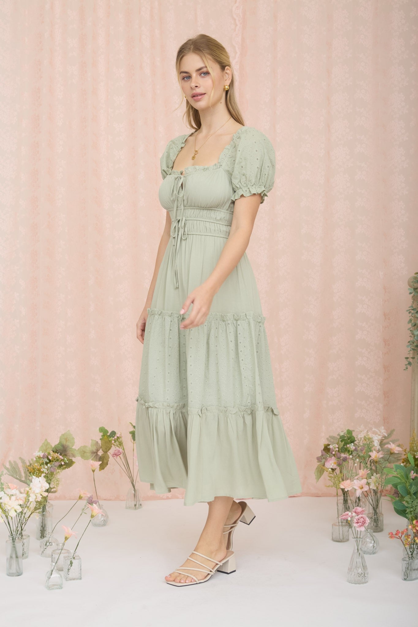 Afton Modest Midi in Light Olive