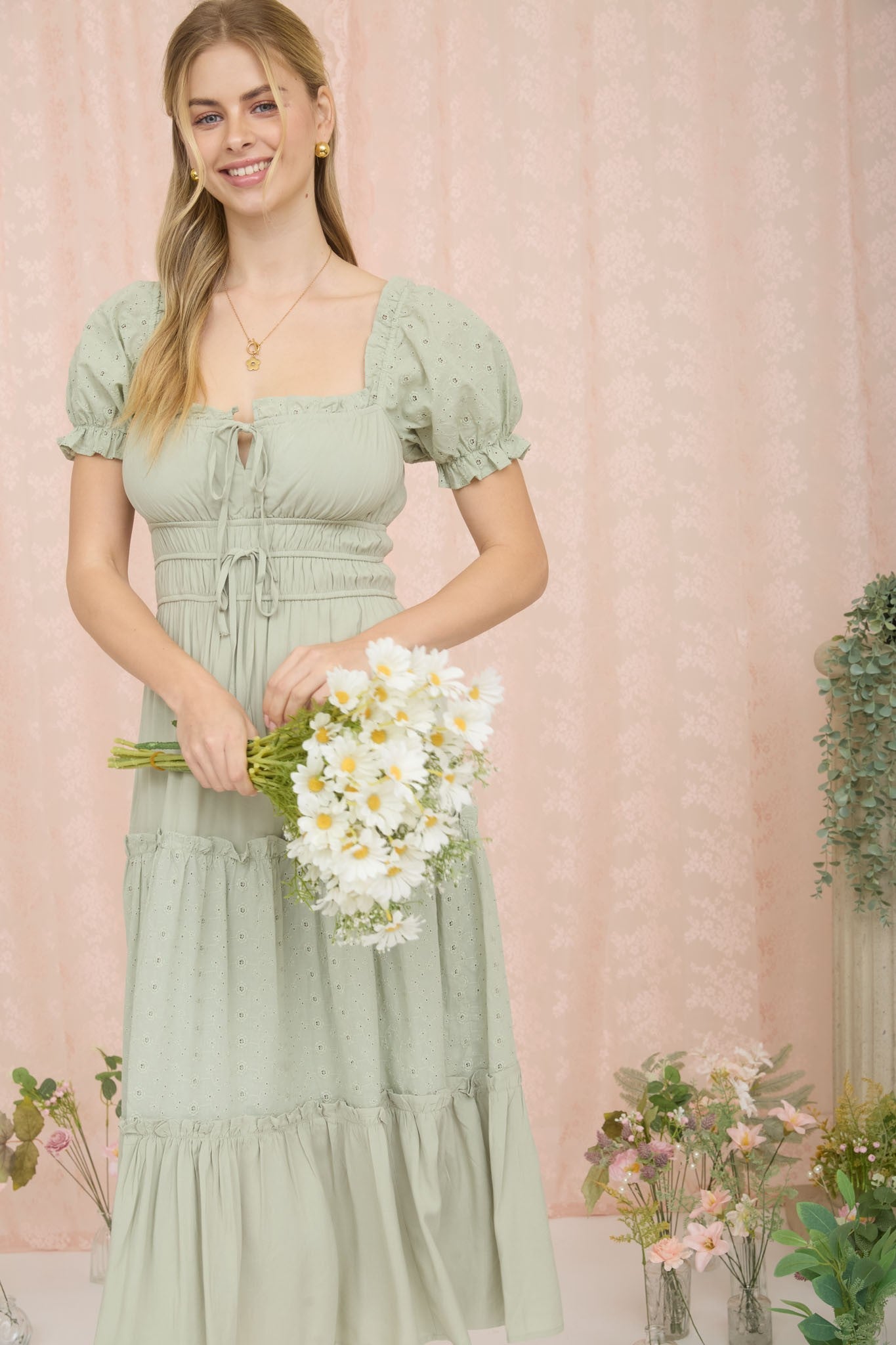 Afton Modest Midi in Light Olive