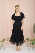 Oakley Modest Midi in Black