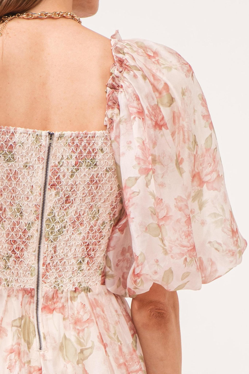 Margot Modest Midi in Peach