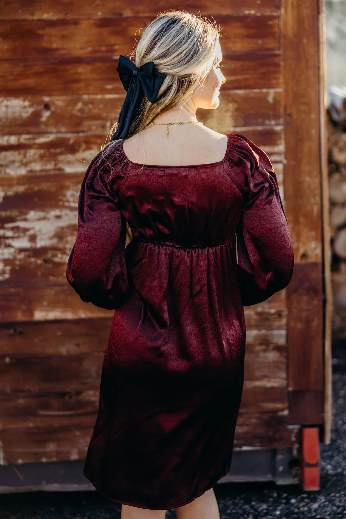 Nellie Modest Midi in Burgundy