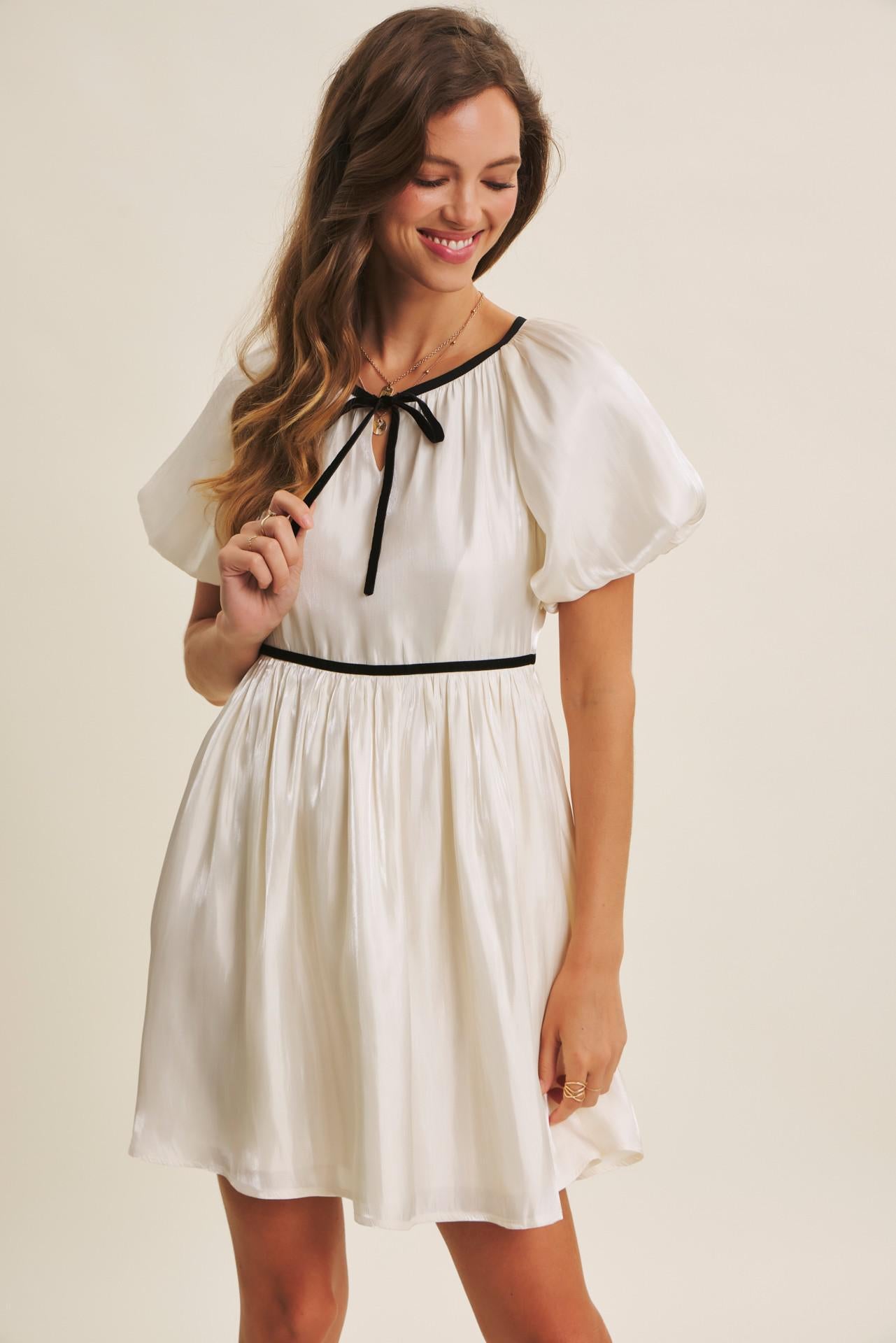 Caprise Modest Mini in Champagne