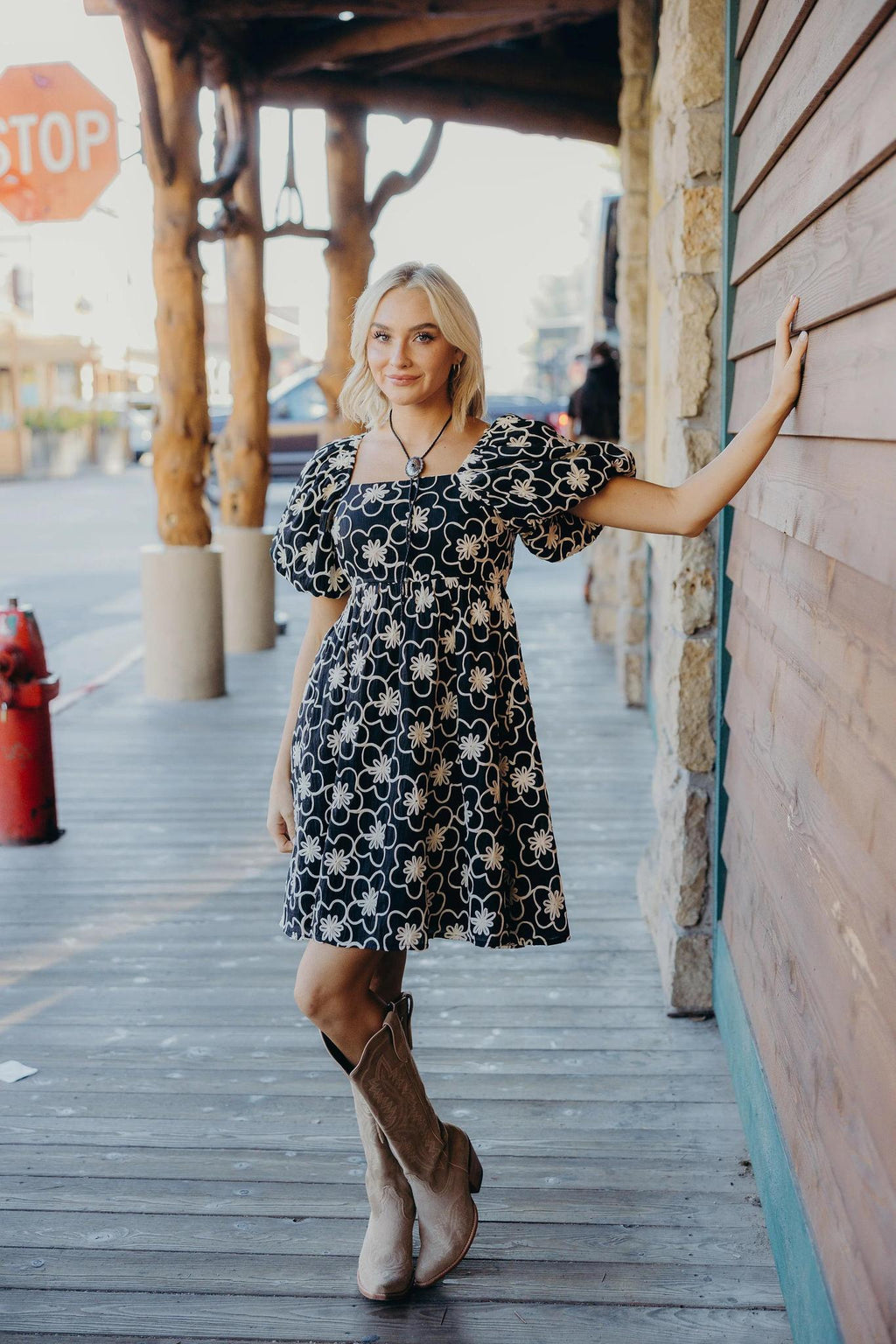 Tatum in Groovy Blossom