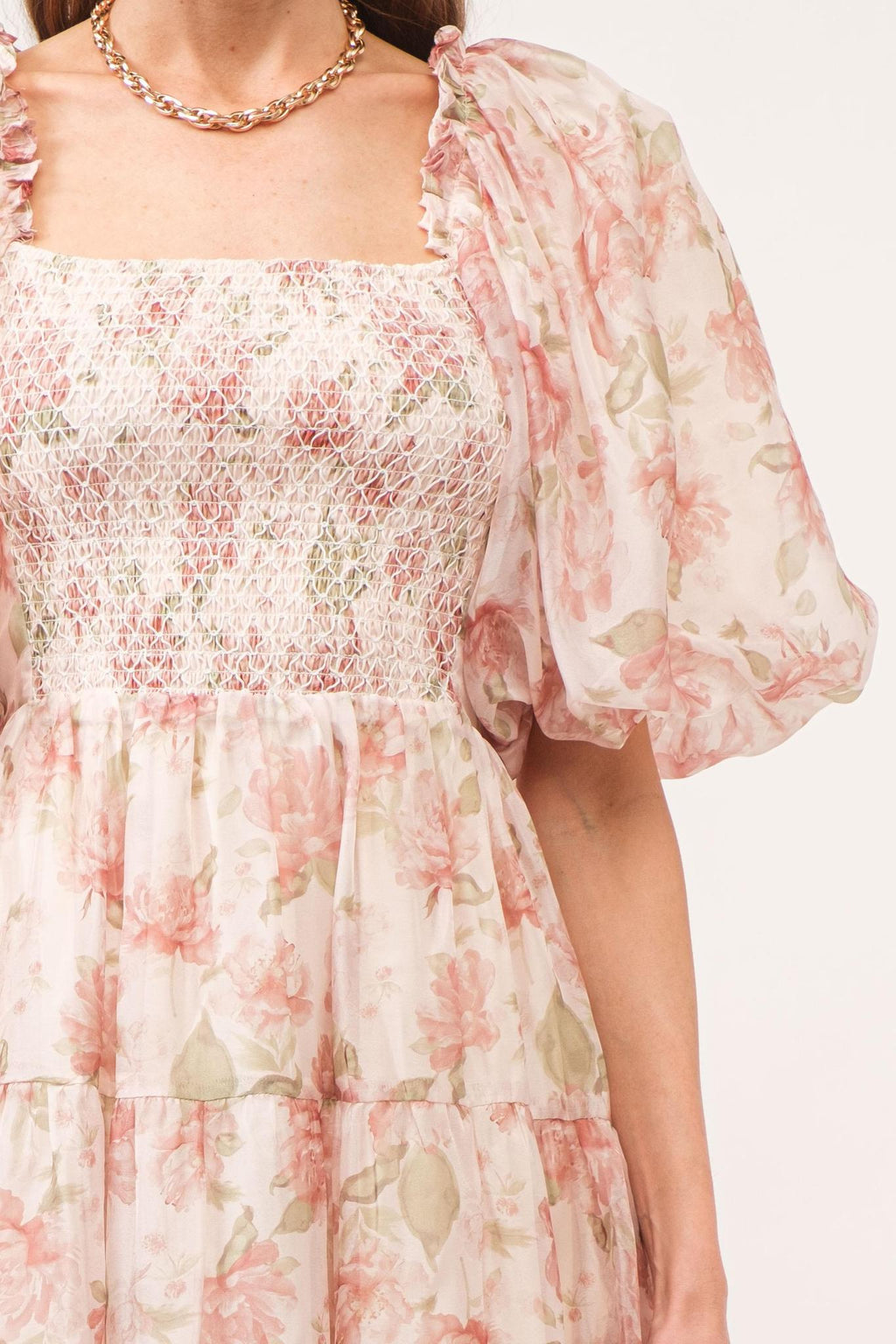 Margot Modest Midi in Peach