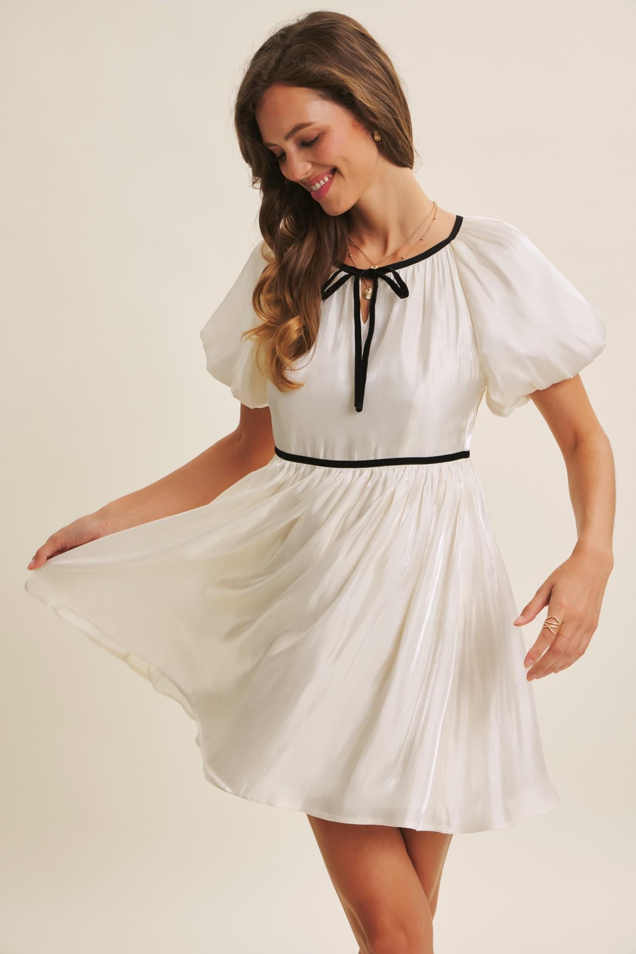 Caprise Modest Mini in Champagne