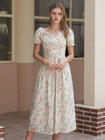 Lenore Modest Midi in Cream