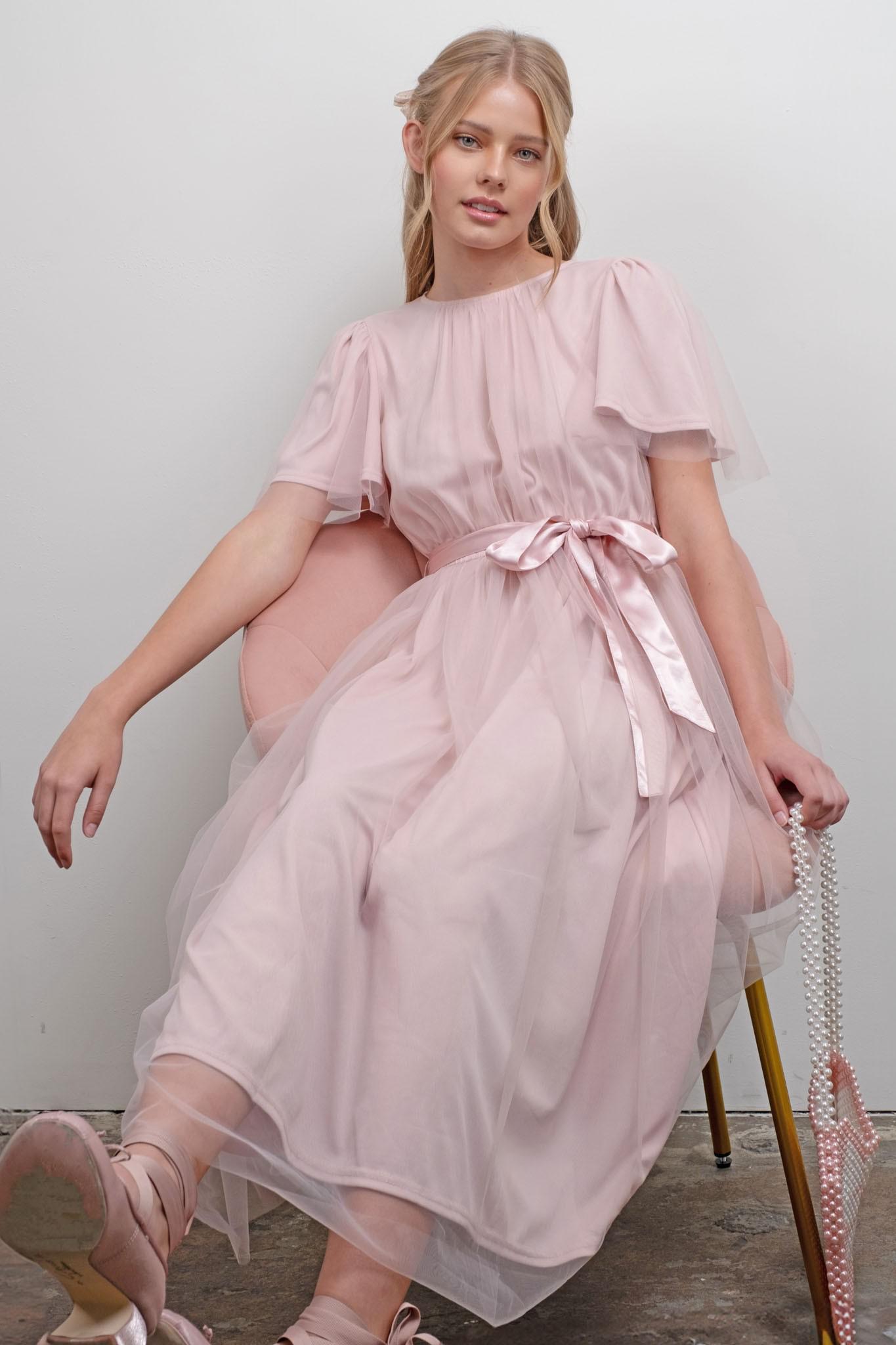 Hollace Modest Midi in Pink