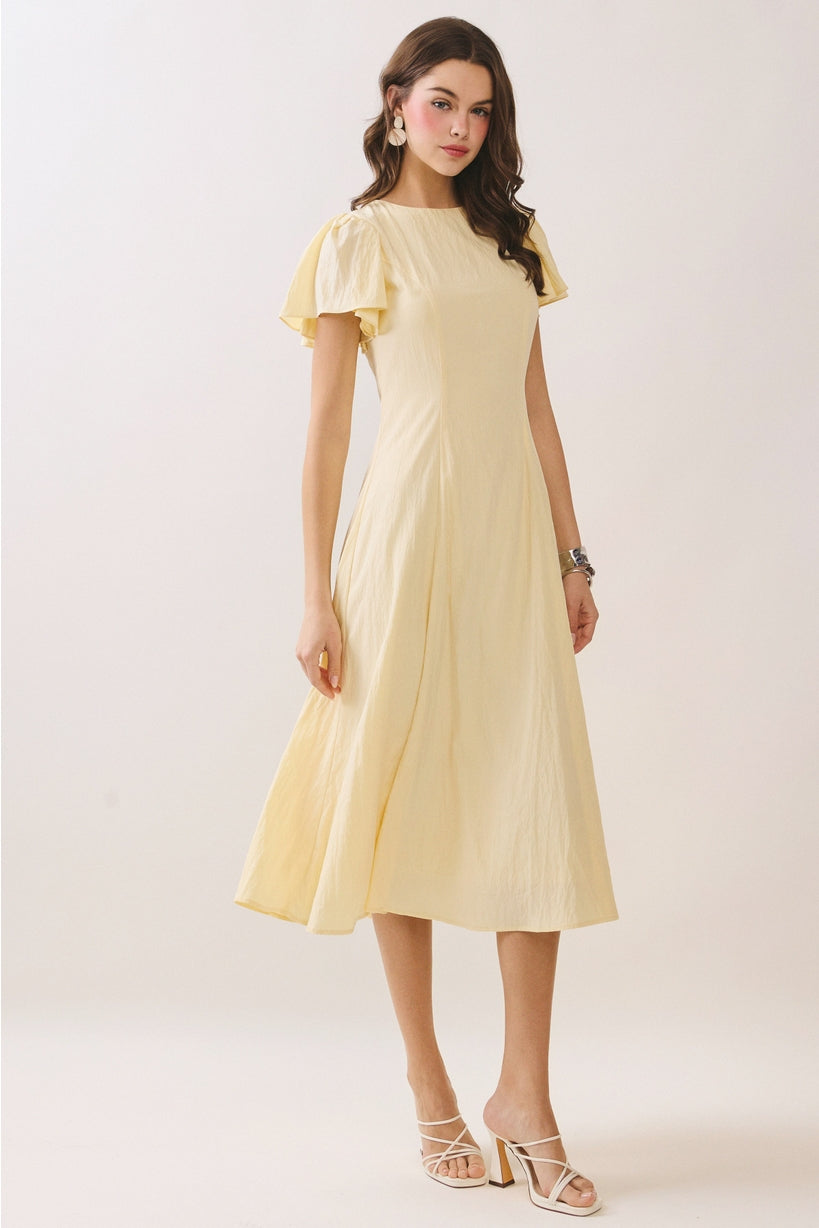 Aubree Modest Midi in Yellow