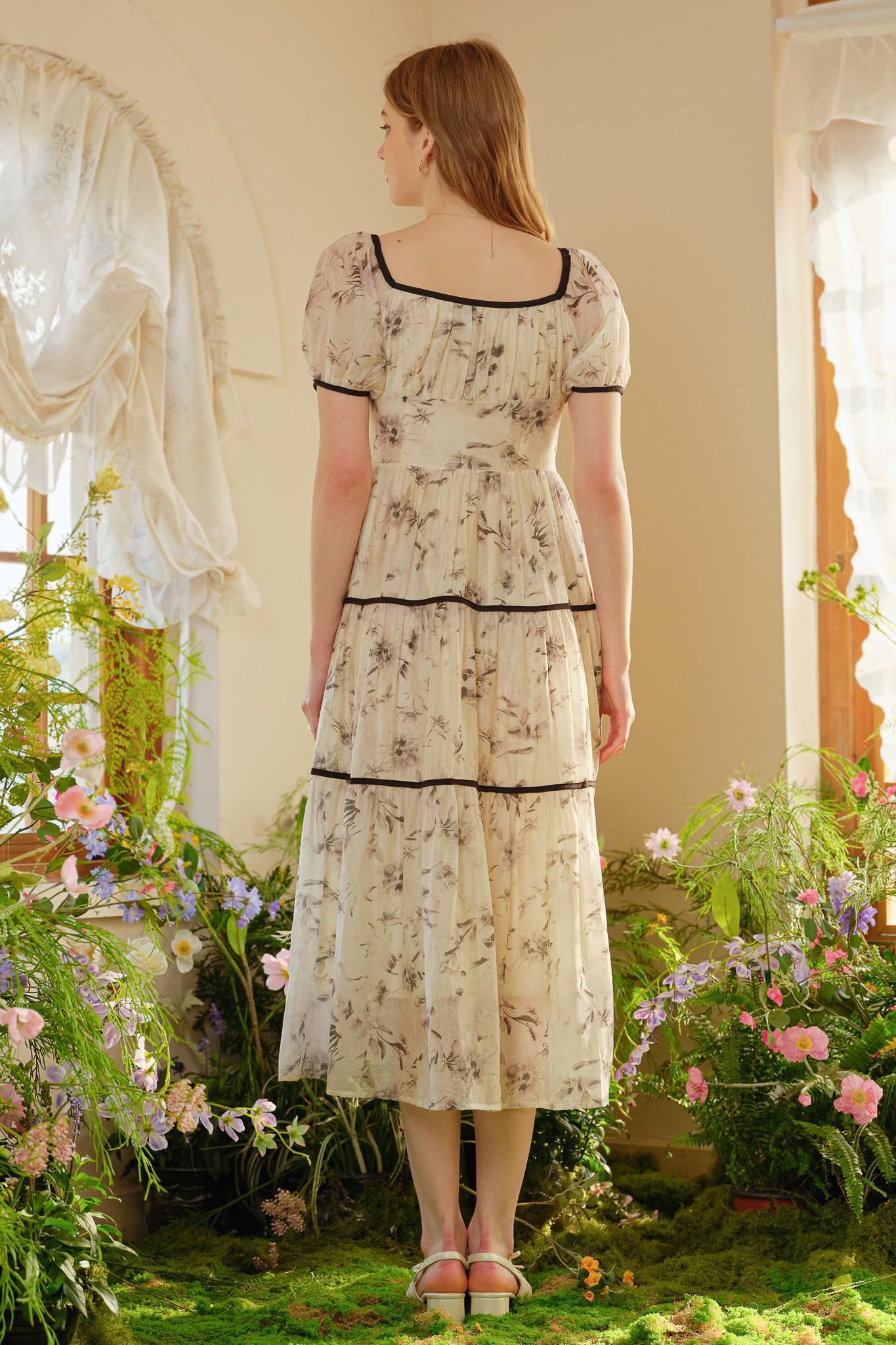 Breckon Tiered Midi in Ivory Floral