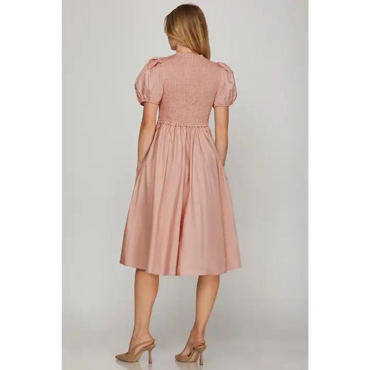 Hillary Modest Midi in Rose