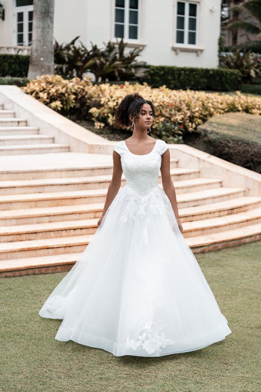 M777 Modest Wedding Dress