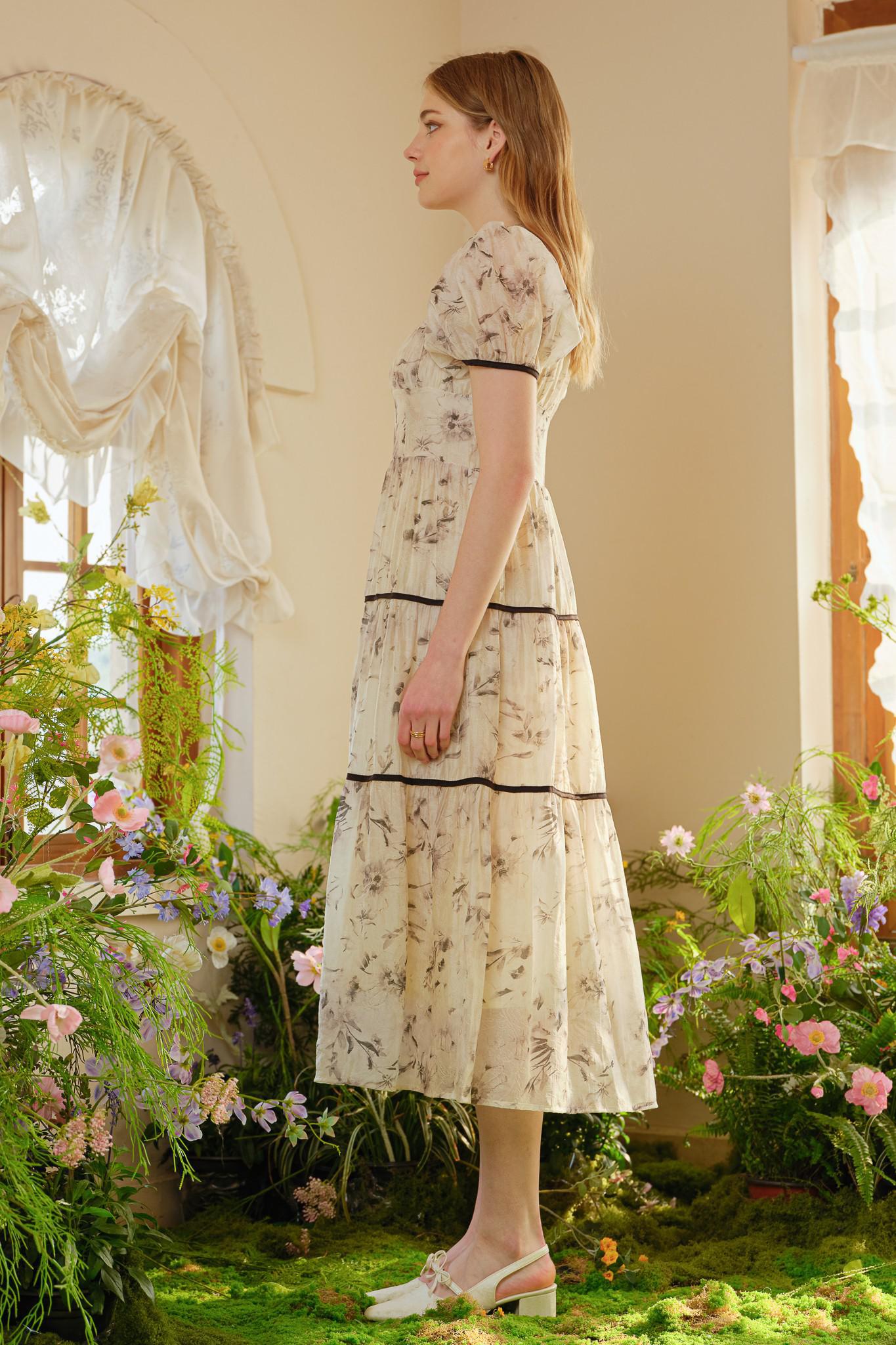 Breckon Tiered Midi in Ivory Floral