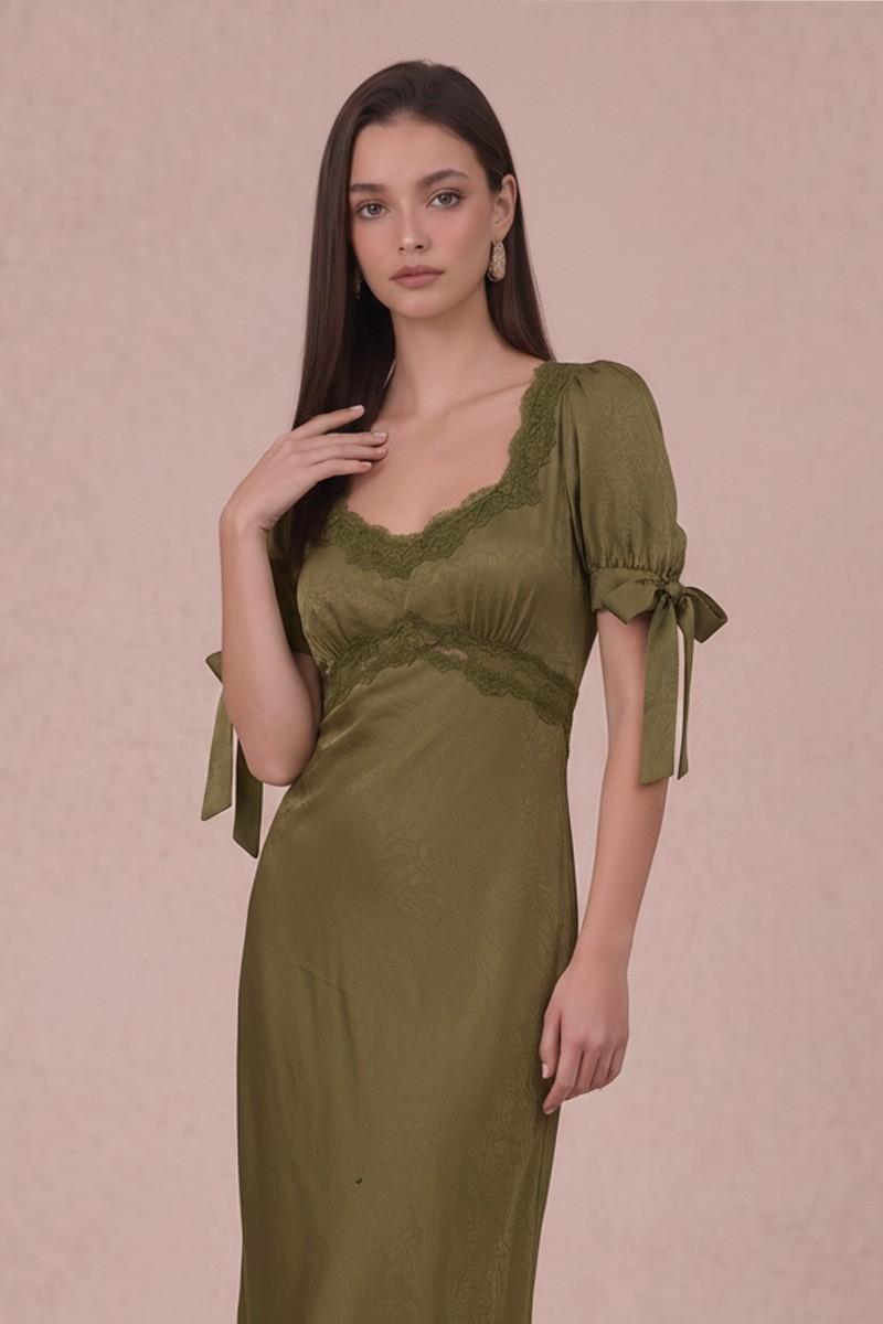 Adley Modest Midi in Olive