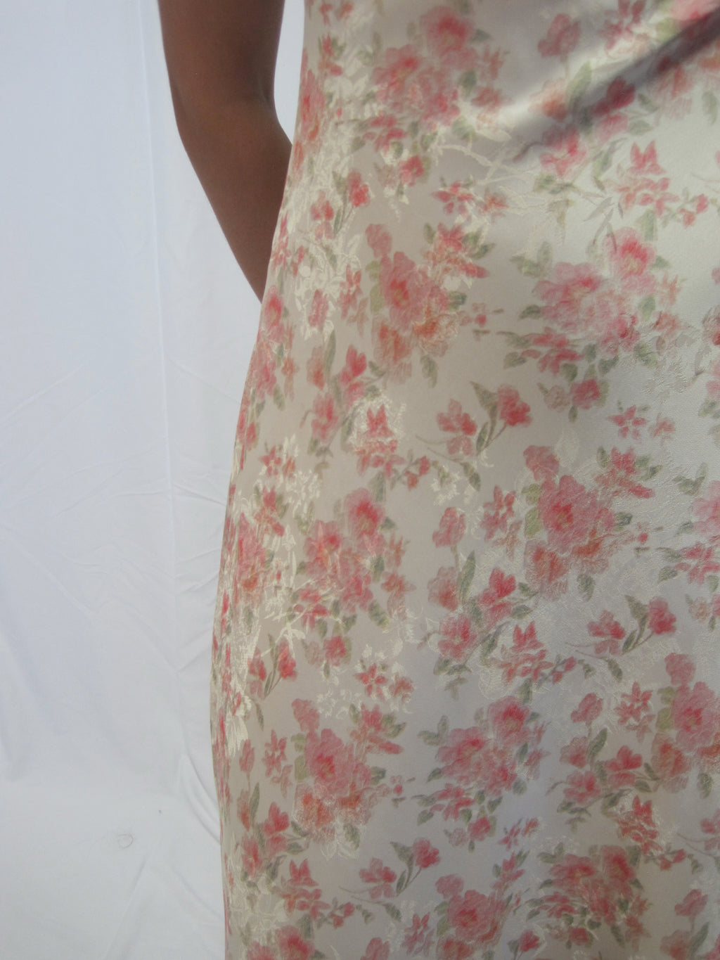 Elysia Midi in Porcelain Blossom