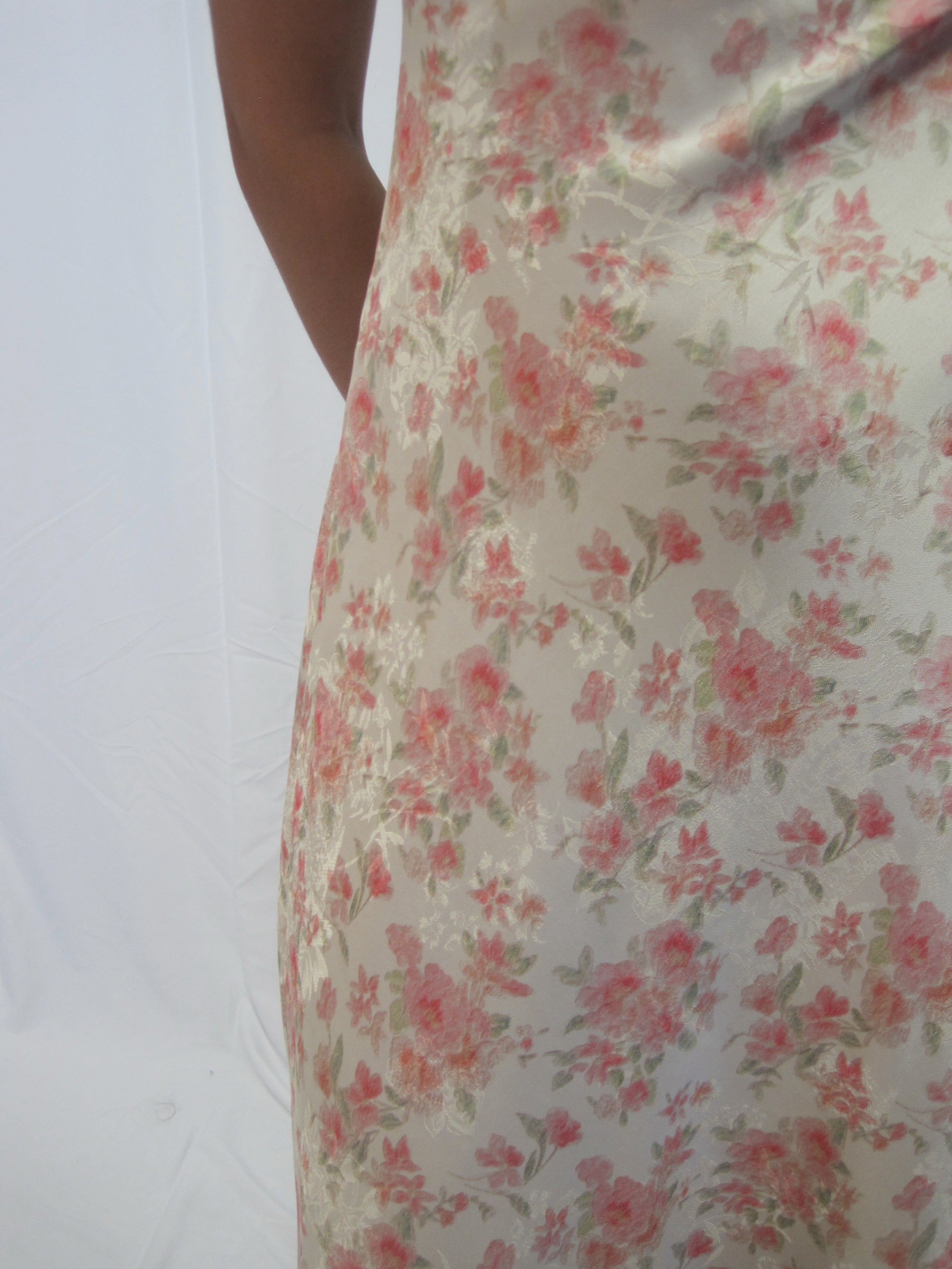 Elysia Midi in Porcelain Blossom