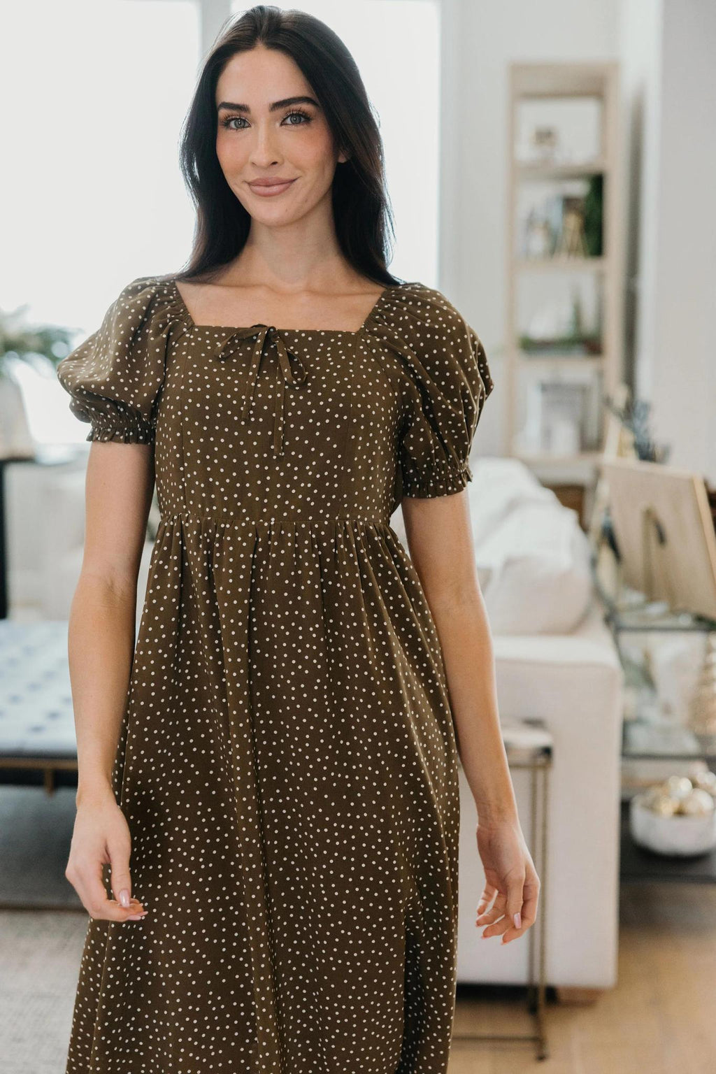 Jayne Modest Midi in Classic Dot