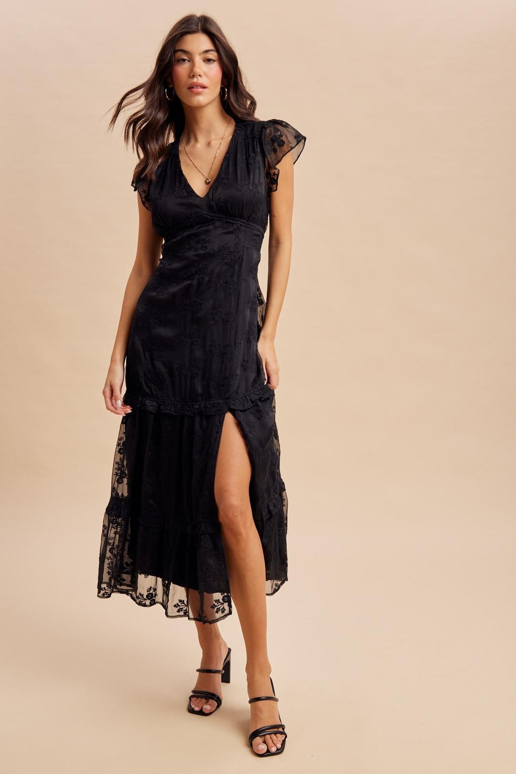 Gwen Modest Maxi in Black
