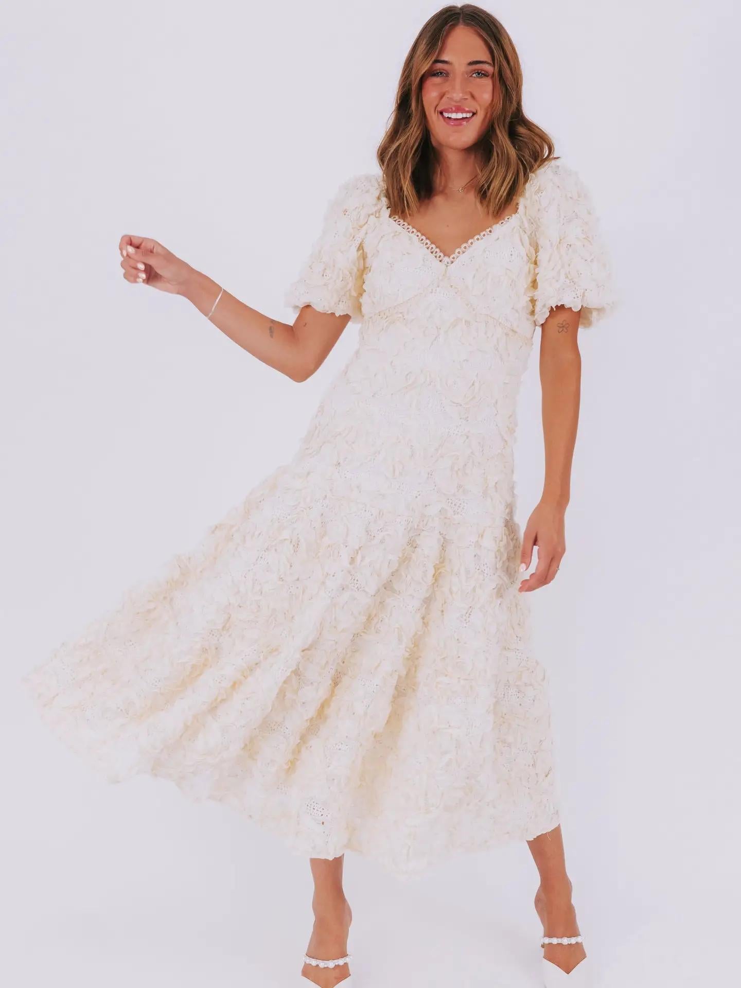 Winnie Modest Maxi in Ivory