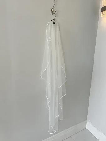 V7799