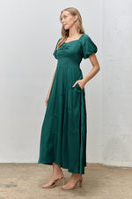 Darcy Modest Midi in Green