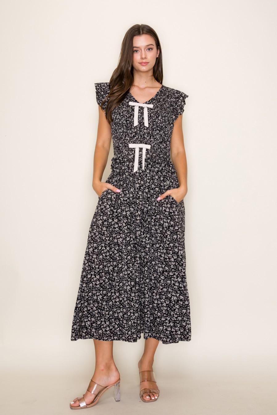 Clementine Modest Midi in Black/Ivory