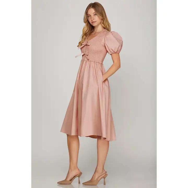 Hillary Modest Midi in Rose