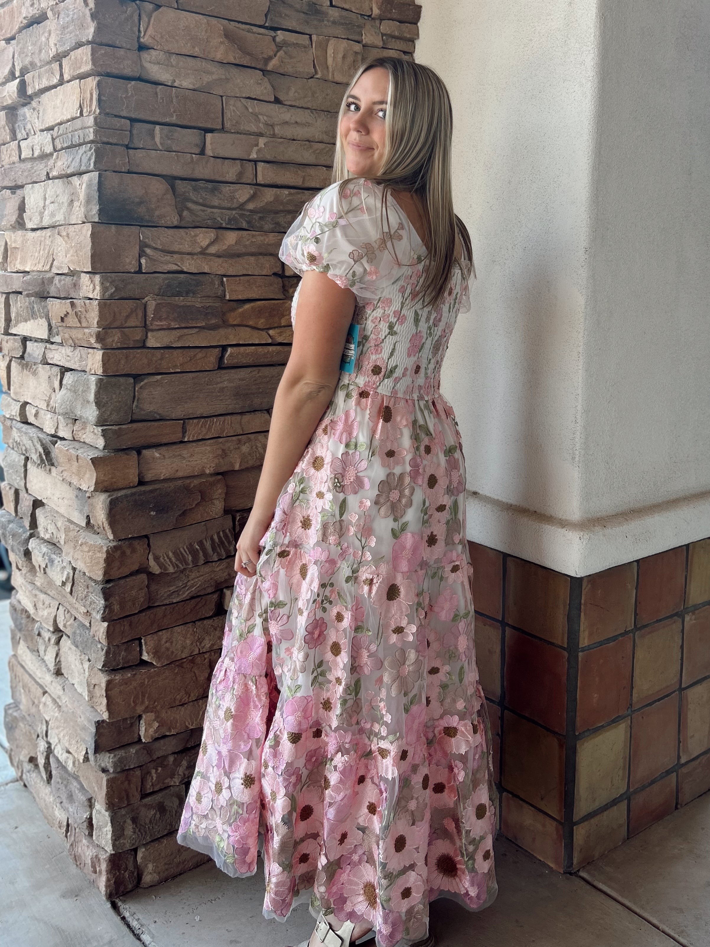 Mae Modest Maxi in Cream/Pink