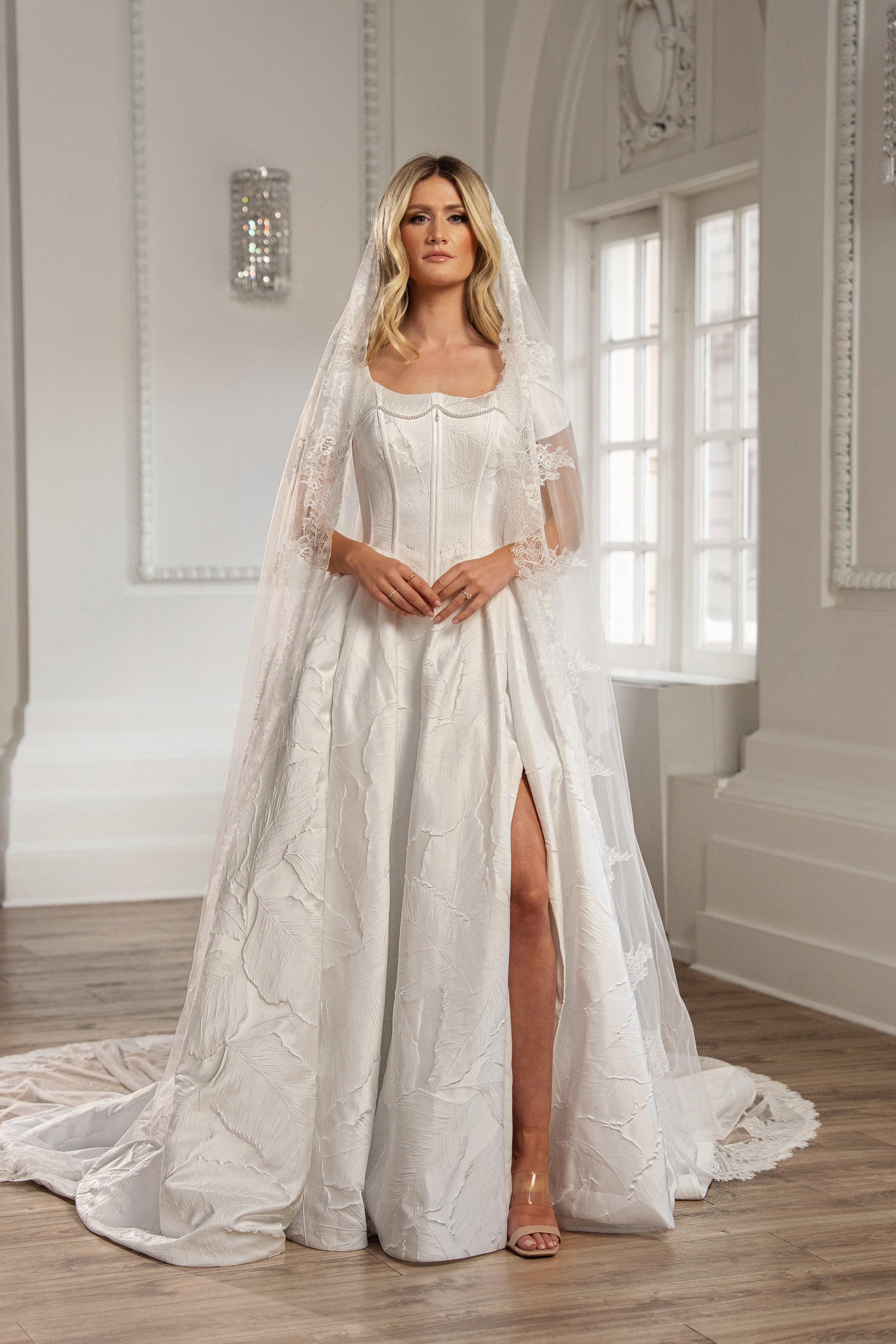 Aurelia Modest Wedding Dress Ivory size 8 Aurelia Modest Wedding Dress Ivory size 8