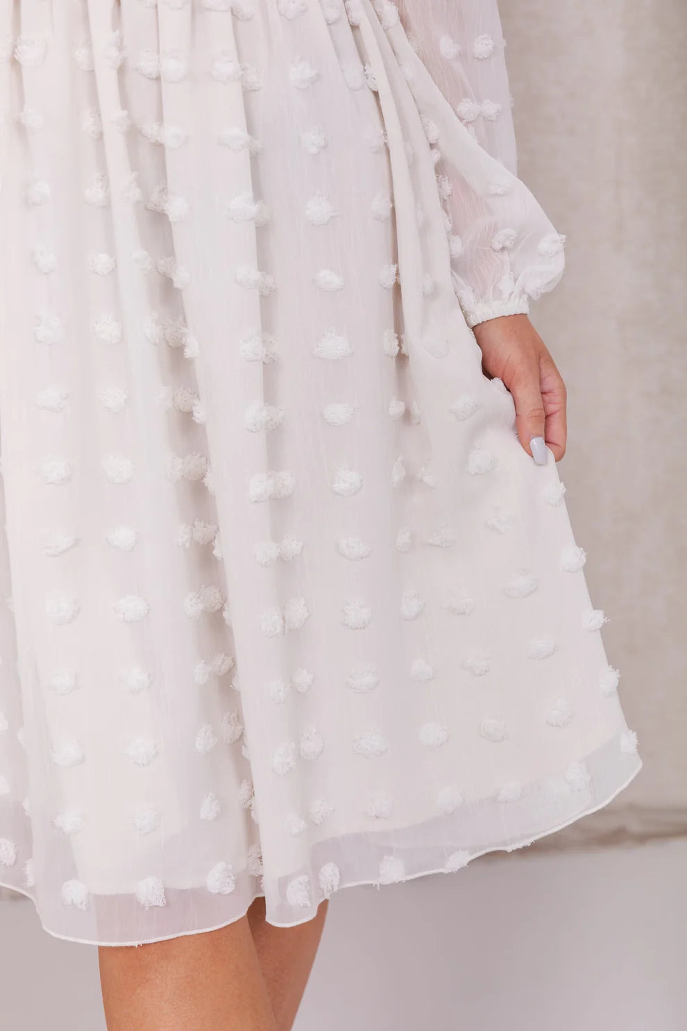 Daphne Modest Dress in Cream