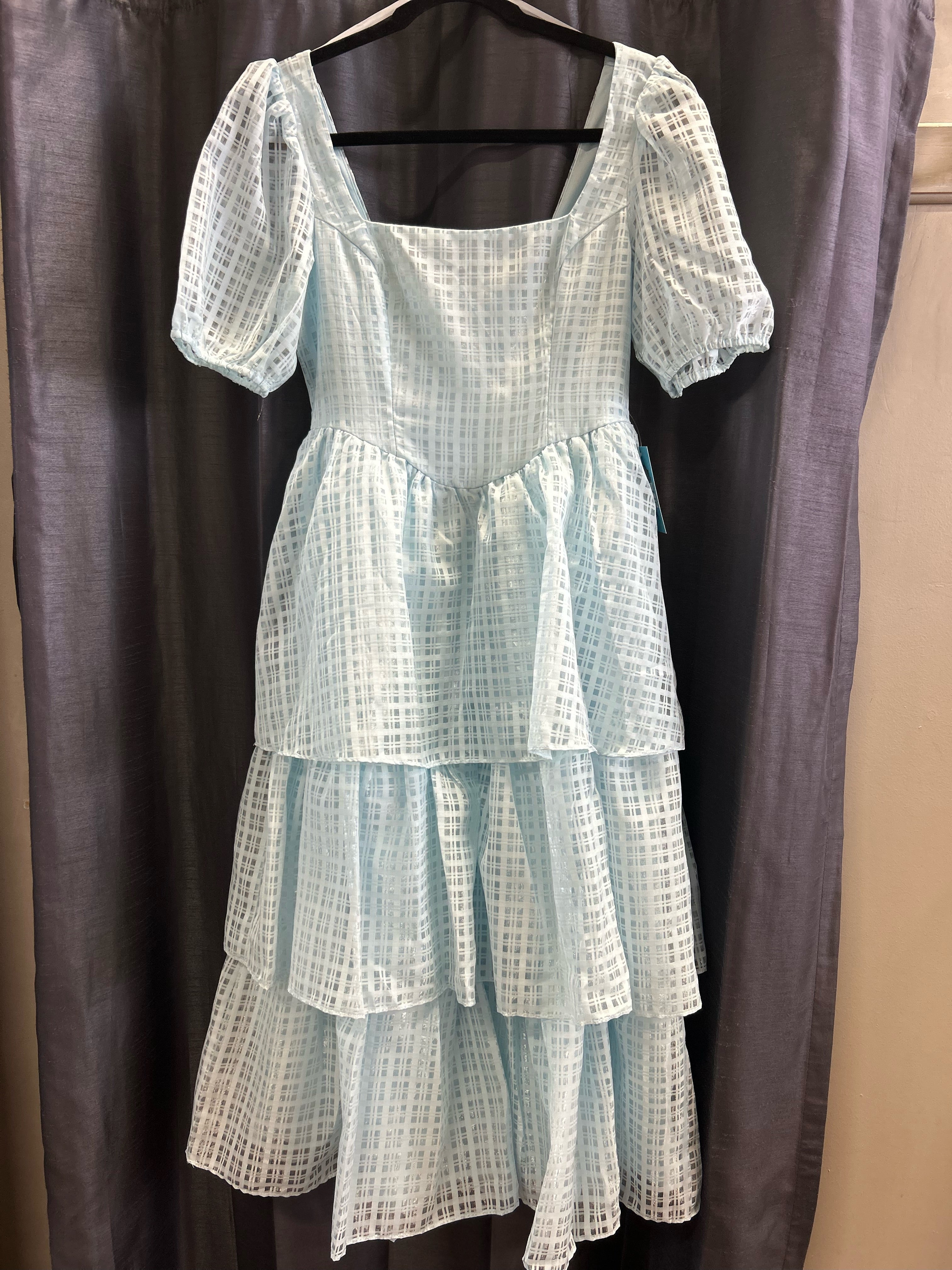 Twyla Modest Midi in Light Blue