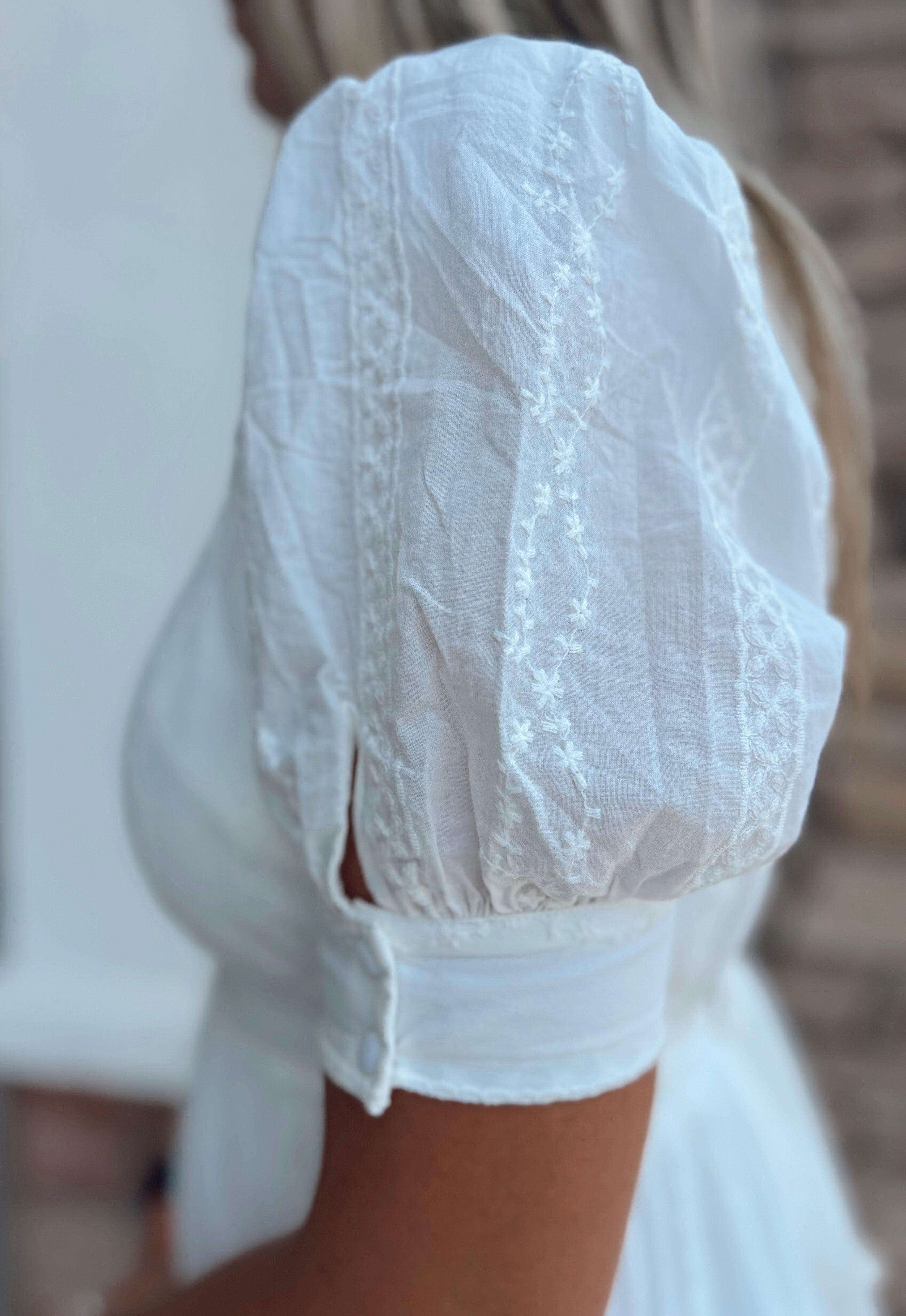 Lexi Modest Midi in Off White