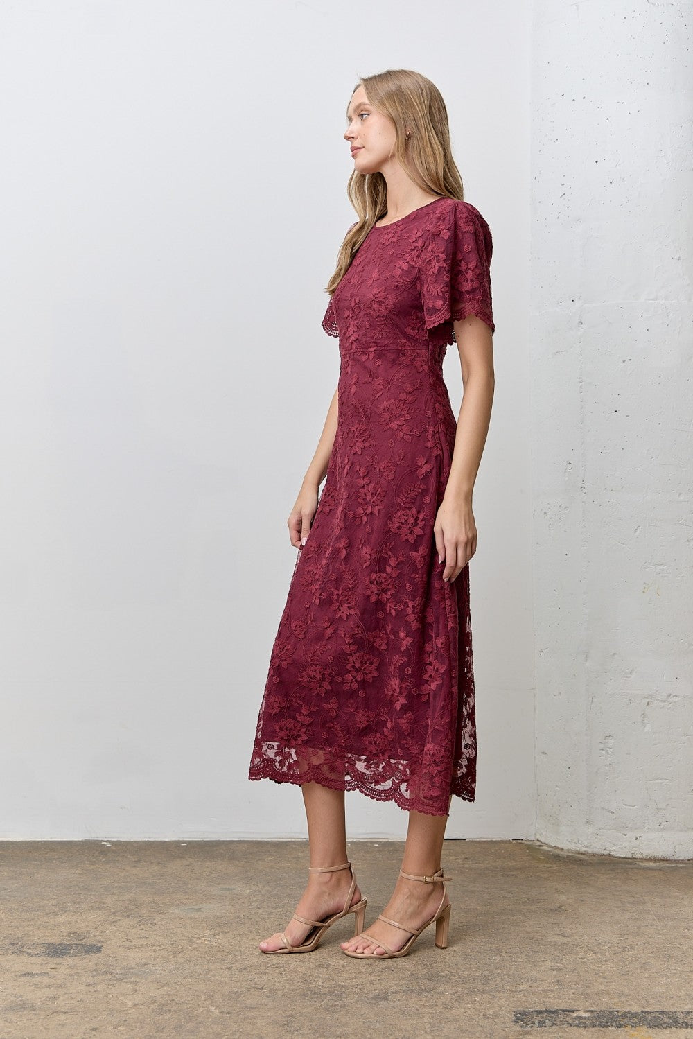Cambria Modest Midi in Burgundy