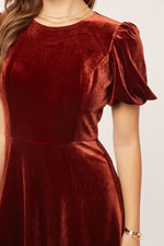 Reba Modest Midi in Copper