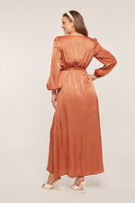 Kirsten Modest Maxi in Rust