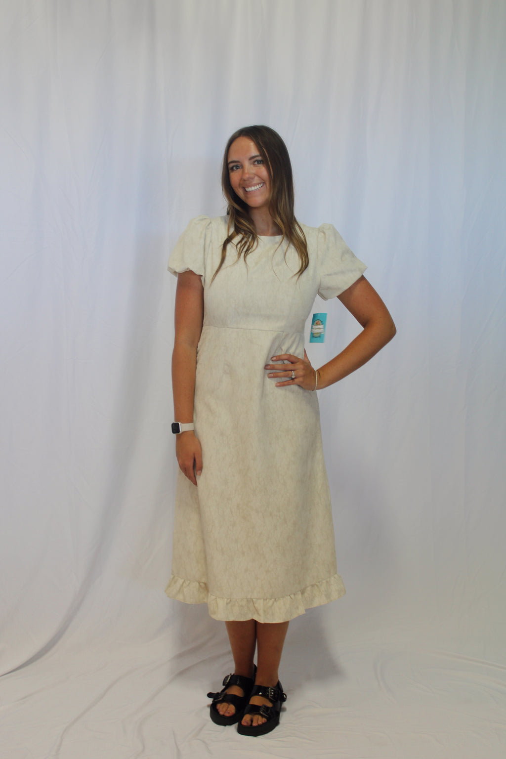 Lelia Modest Maxi Dress in Natural