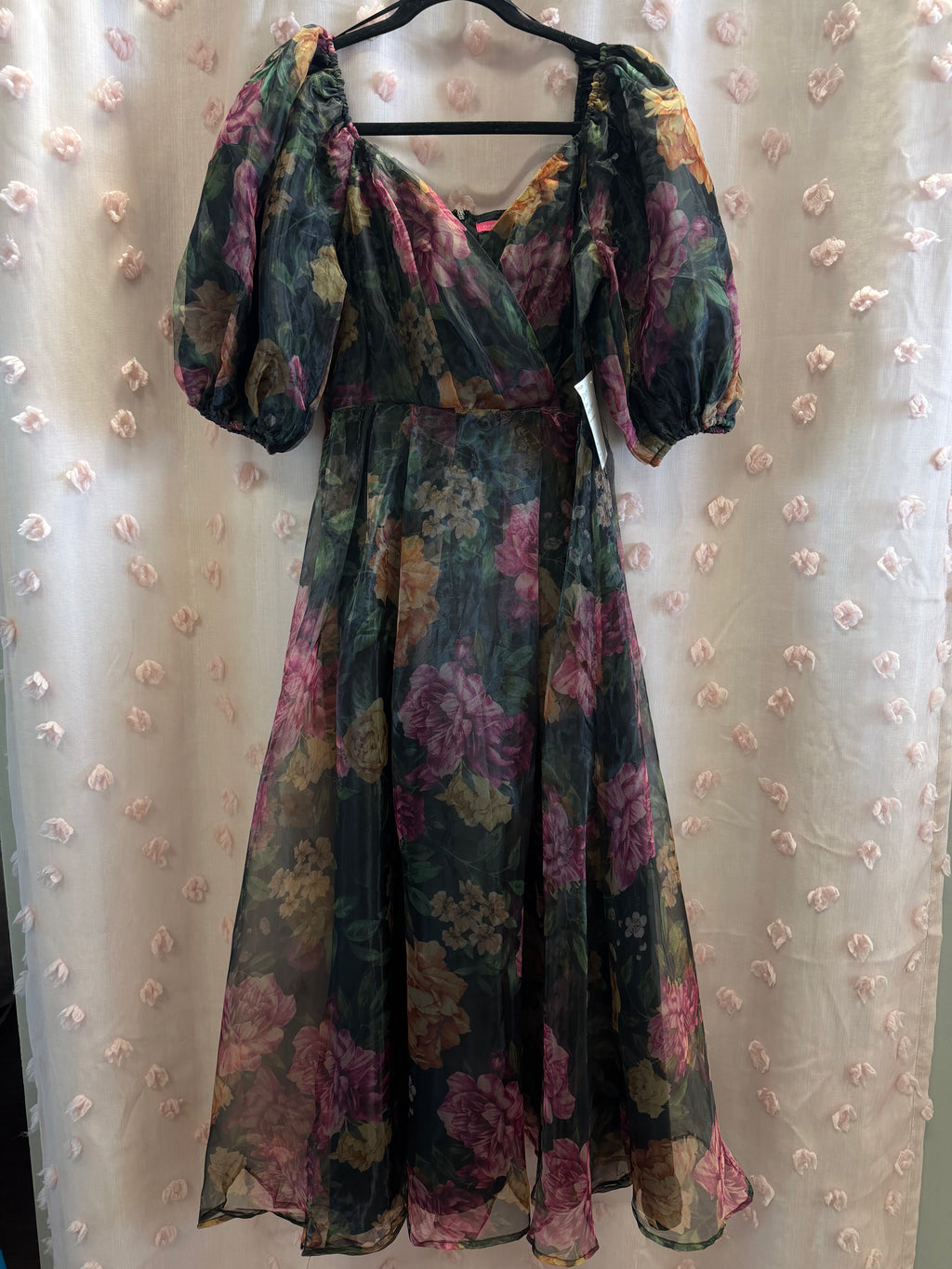 Scarlet Modest Midi